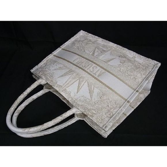 Christian Dior Book Tote Medium White - Picture 5 of 9